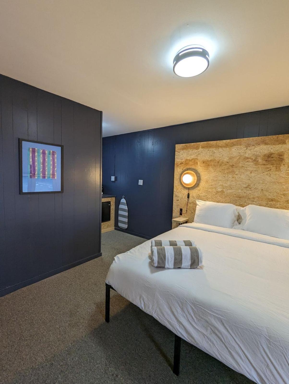 The Brooks Motel Hillsdale Eksteriør bilde